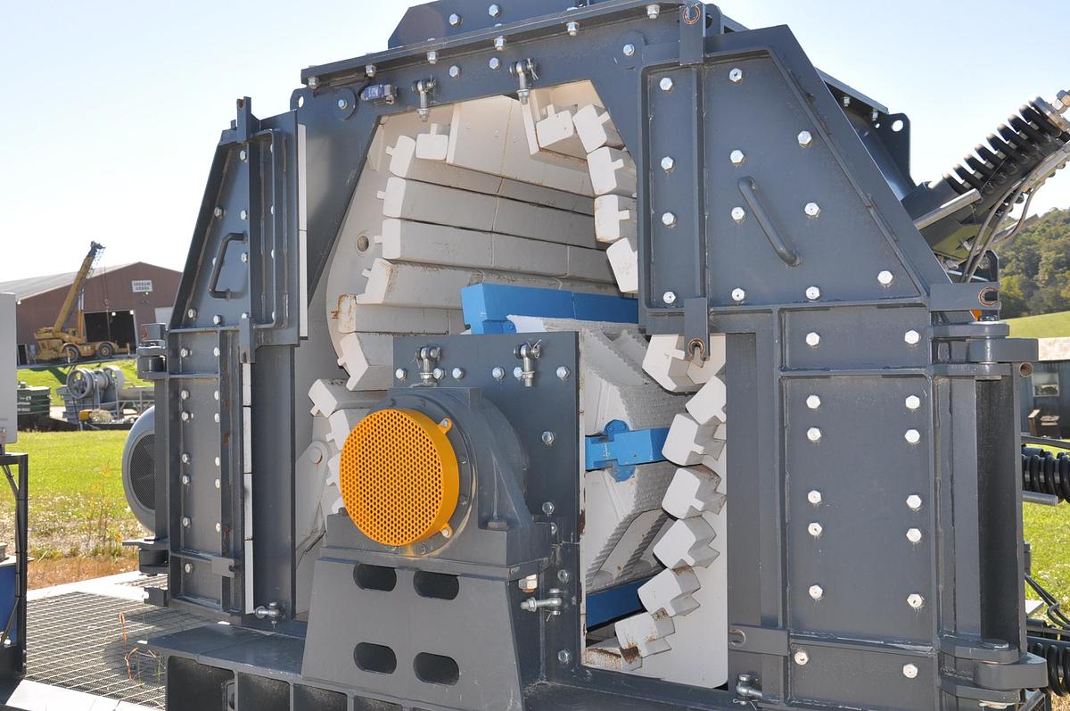 Meka MTI 1115 Impact Crusher