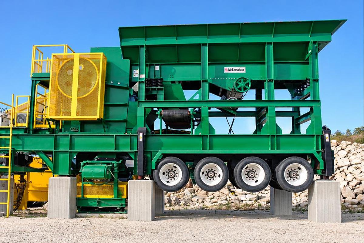 Wheeled Portable 32x54 Jaw Crusher Plant