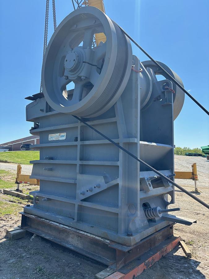 Used 42" x 48" Hewitt Robins Jaw Crusher