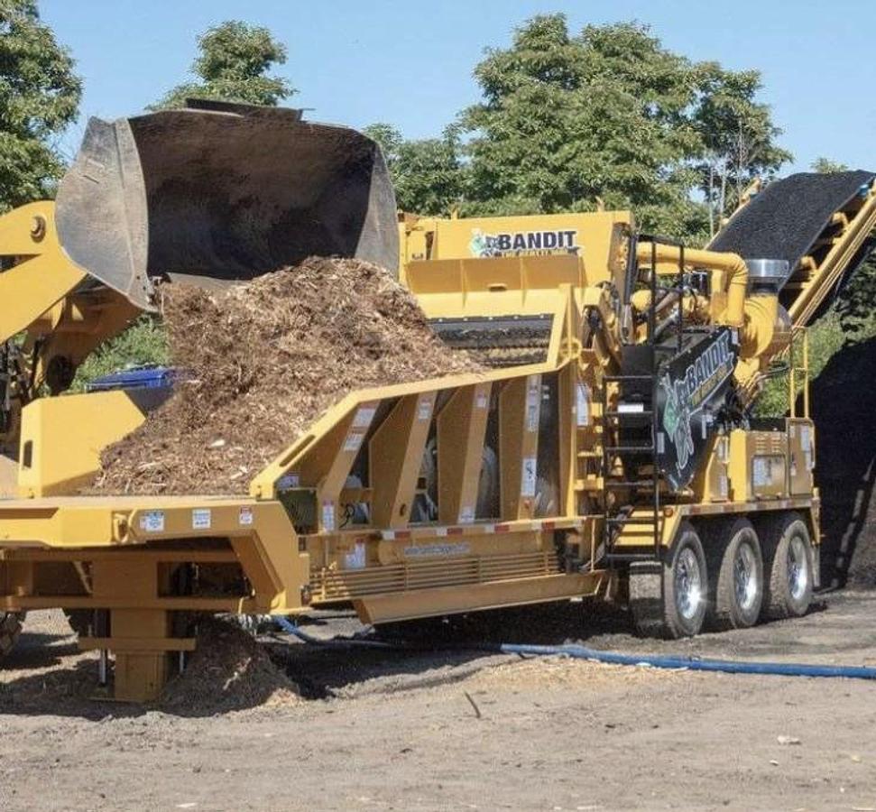 The Beast 3680 XP Bandit Horizontal Grinder on Wheels