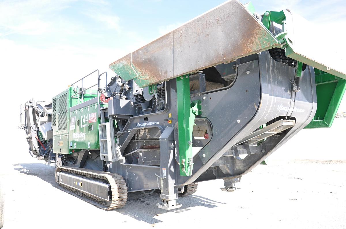 Used 2025 MCCLOSKEY I44RV3HD