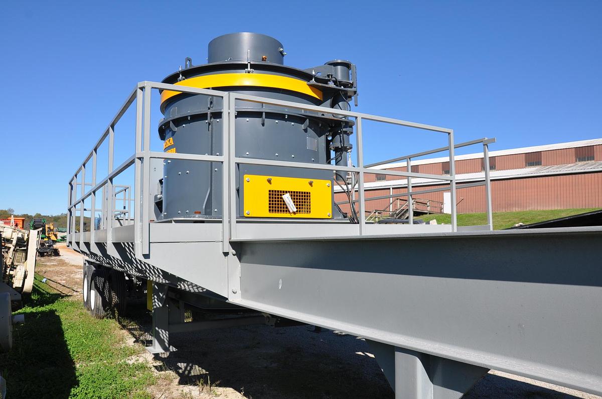 Wheeled Portable VSI Vertical Shaft Impact Crusher Meka MVI 90L