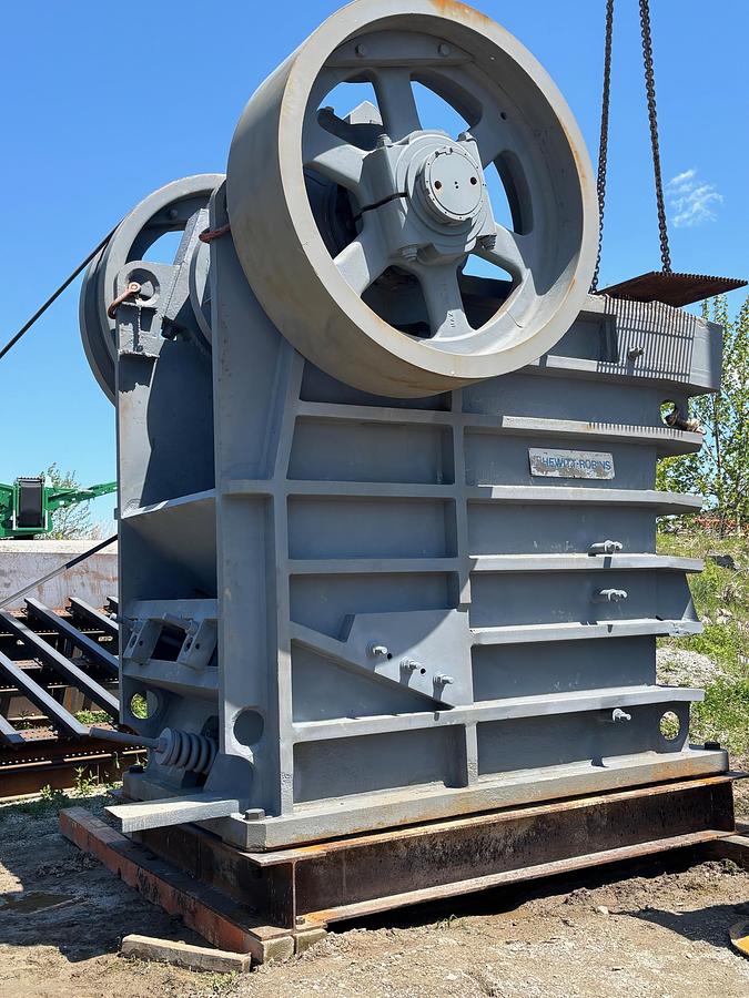 Used 42" x 48" Hewitt Robins Jaw Crusher