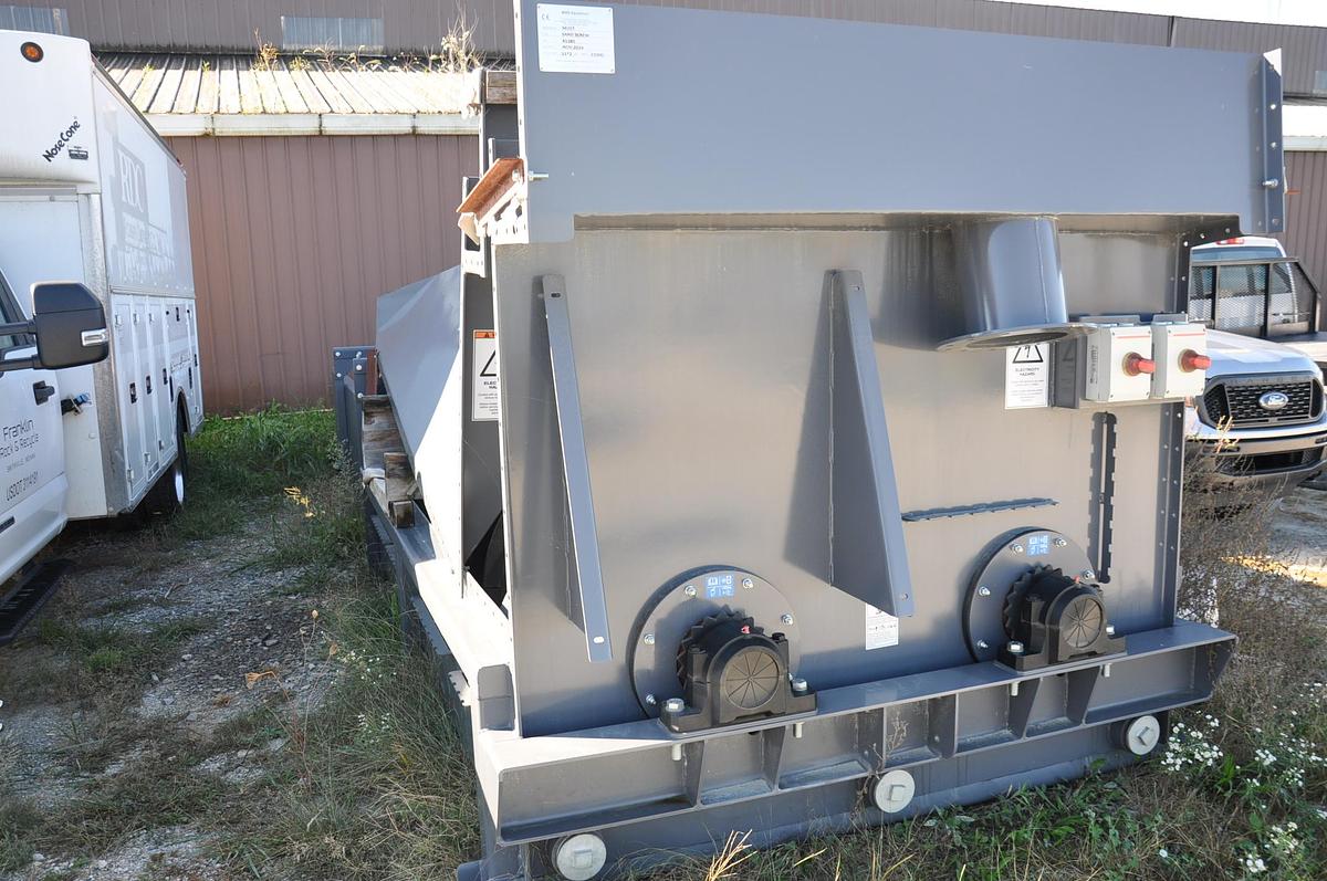 McCloskey MWS 36" x 25' Twin Fine Washer