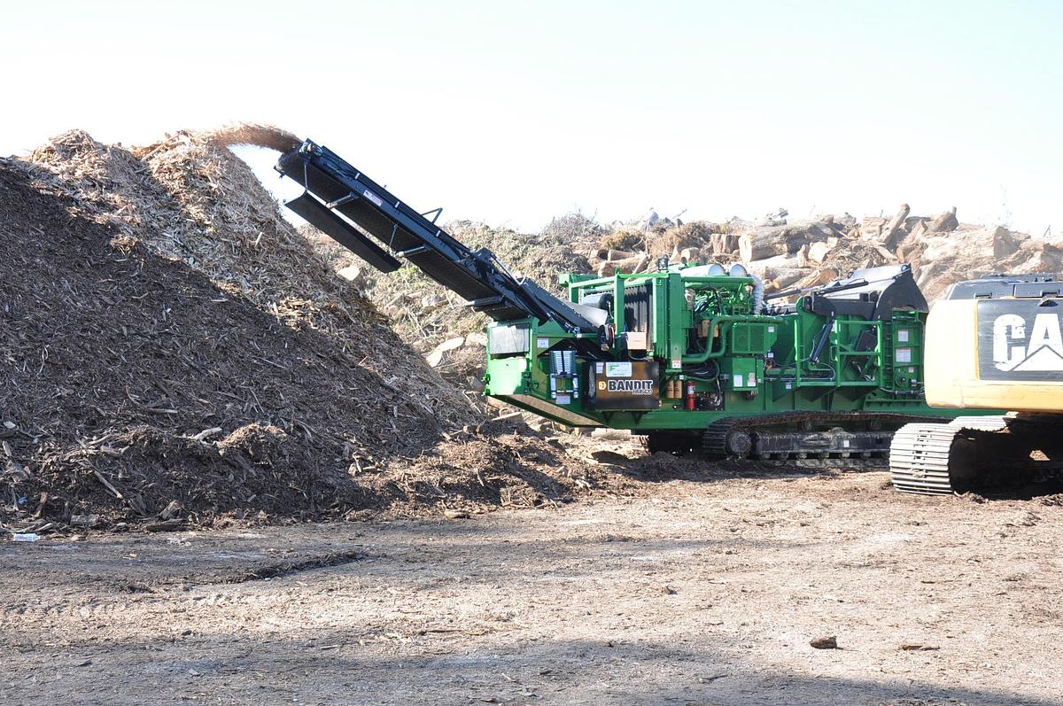 HM 6420 Bandit Horizontal Grinder