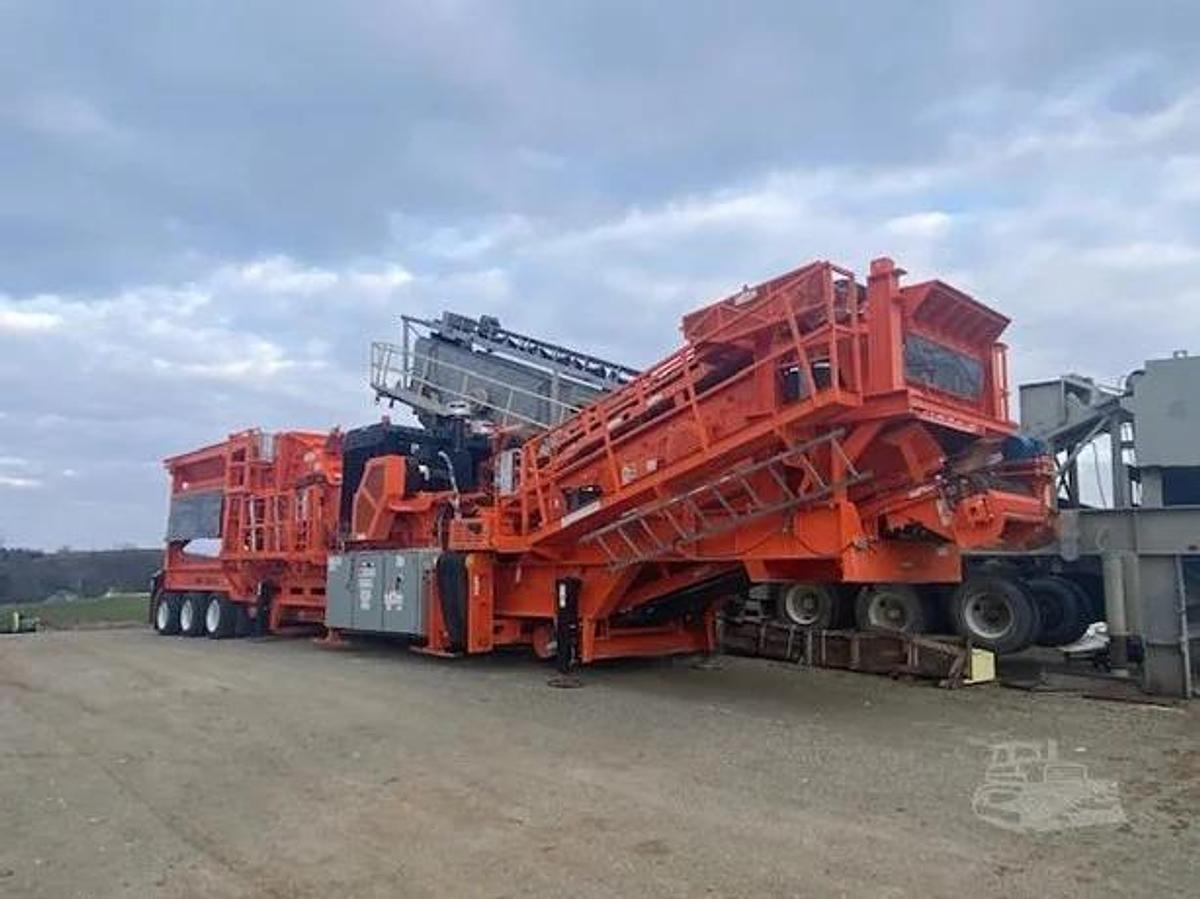 Eagle Crusher Ultramax 1200 Closed Circuit Impactor Plant