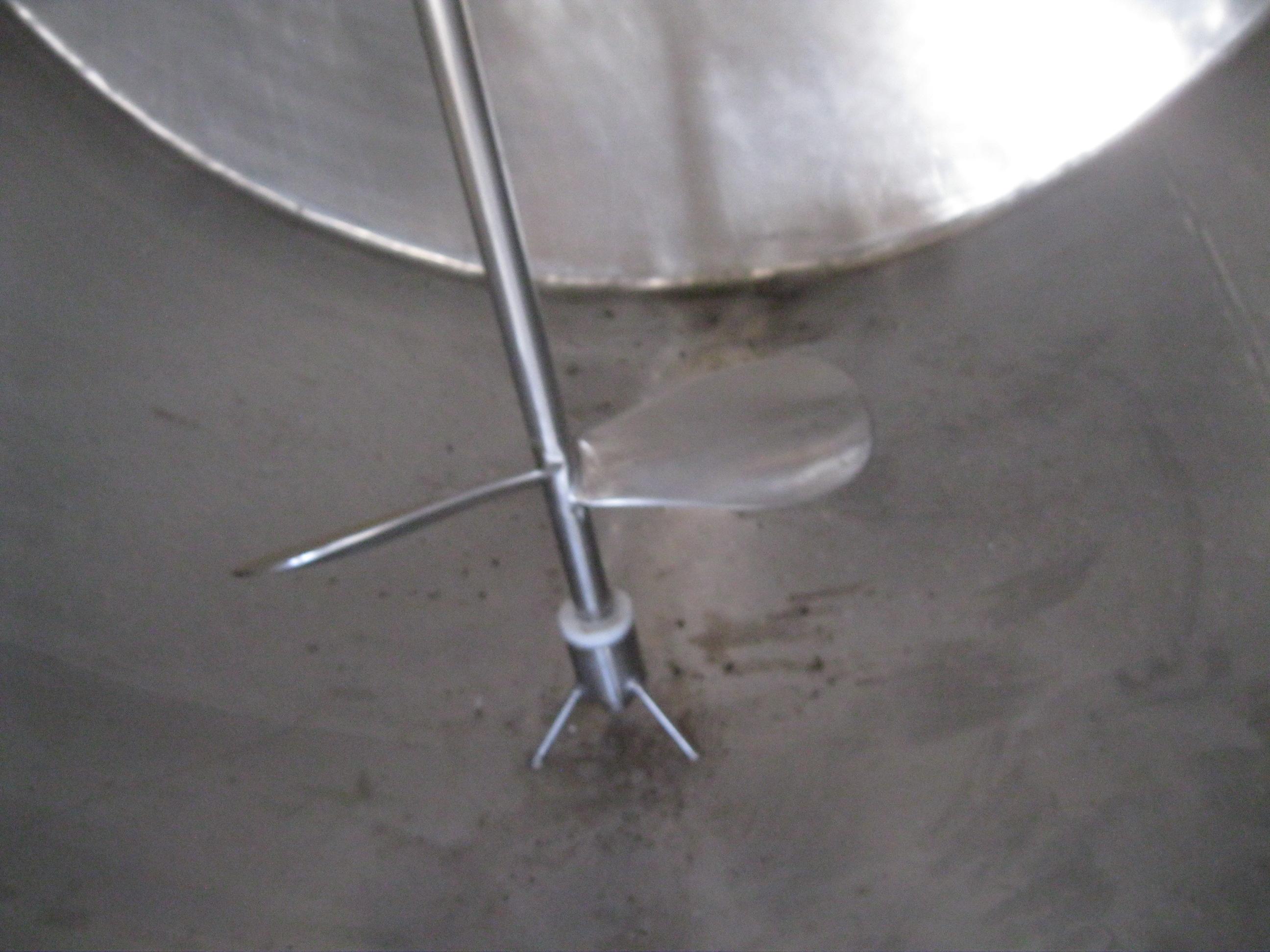 Refurbished 2000 GALLON STORAGE TANK WITH AGITATION AND COLD WALL