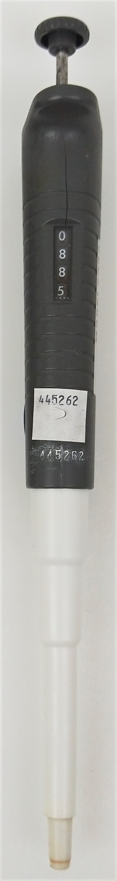 Used Nichiryo Model 5000 Pipettor - 200 to 1000µL