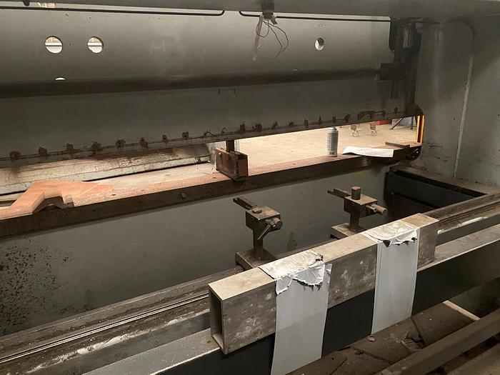 Used 2001 Omag EPB 12026 Hydraulic Downstroking Pressbrake