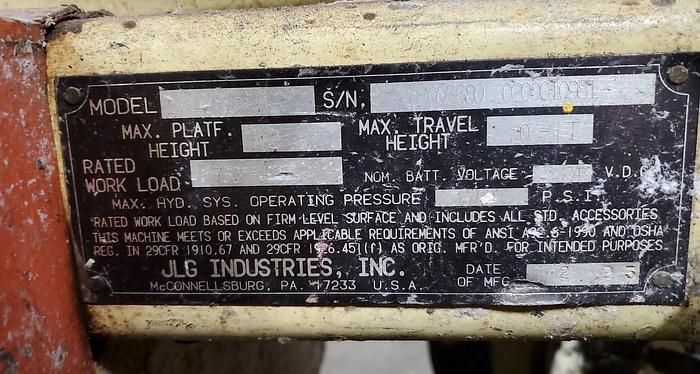 Used JLG IND. MDL. CM-2033 ELECTRIC SCISSOR LIFT