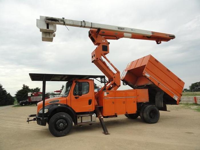 Used 2011 FREIGHTLINER BUSINESS CLASS M2 106