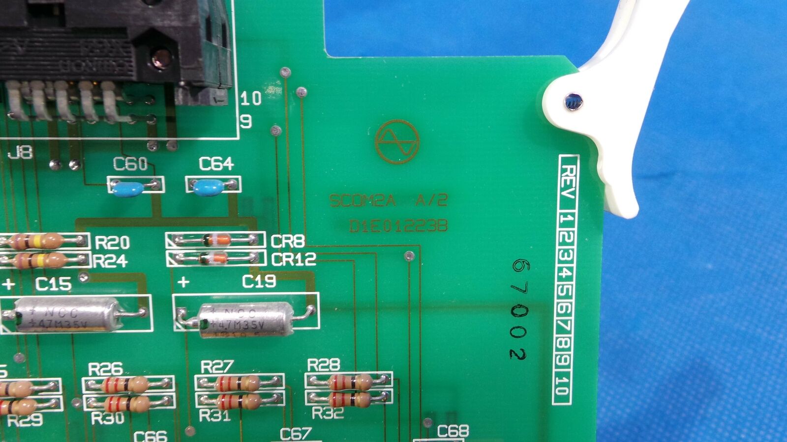 Used Kokusai D1E01223B Board, D1E01223B / SCOM2A / A/2