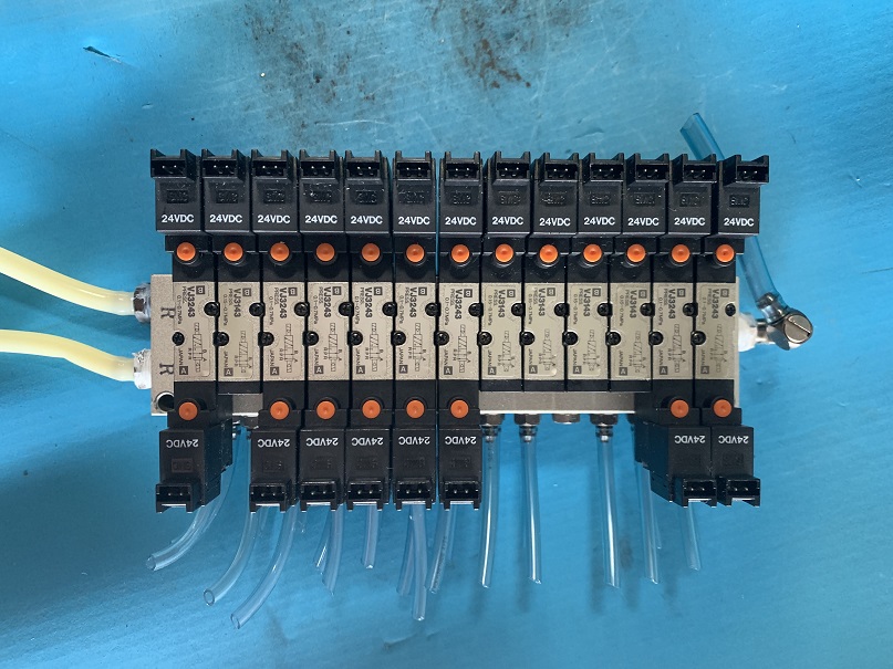 Used SMC Bank of Solenoid Valves VJ3143; VJ3243