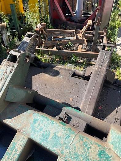 Used Leach R11 blades and carriers with 4 cylinders