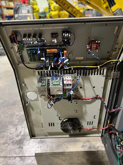 Used FANUC M900iA/260L, CLEANED AND TESTED, ONLY 4,493 HOURS