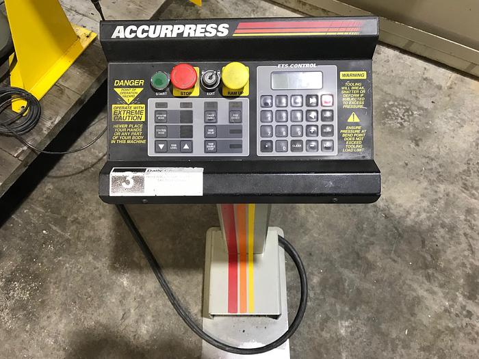 Used 1999 Accurpress 7606 Hyd/Mech CNC PressBrake