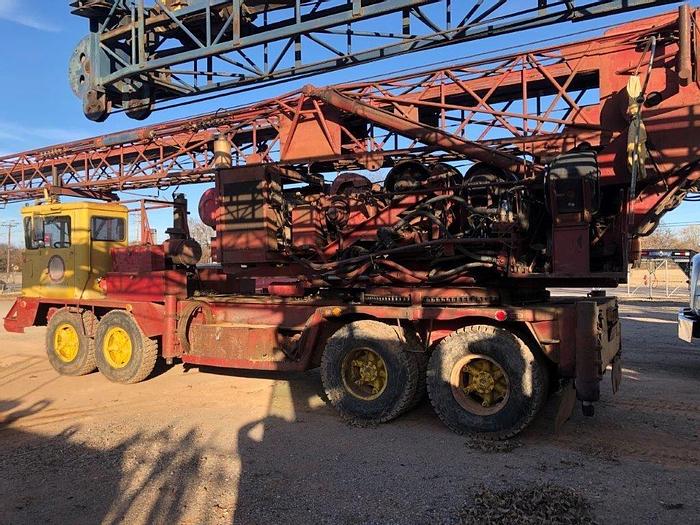 Used 1966 Hughes LDH-80 mounted on a 1966 Hendrickson