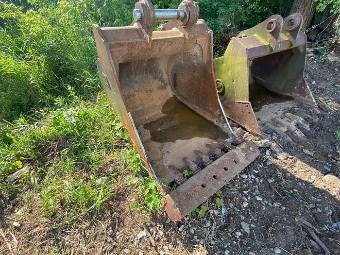 Used 2000 CATERPILLAR 320E