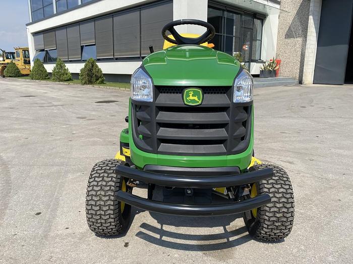 JOHN DEERE X166R