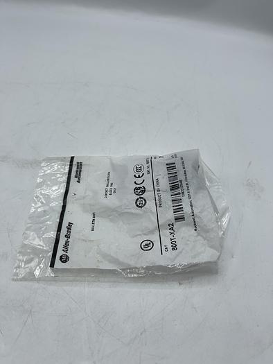AB ALLEN BRADLEY 800T-XA2