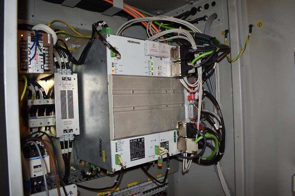 Used Hardinge GX 1000 - Vertical Machining Center - 2008