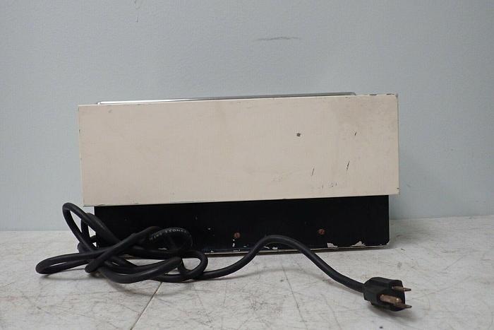 Used Coulter CMS Curtin Matheson Scientific 213-124 Model B6643 Equatherm Water Bath