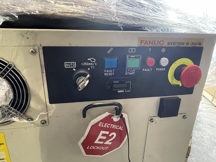 Used 2016 FANUC R2000125iC/125L