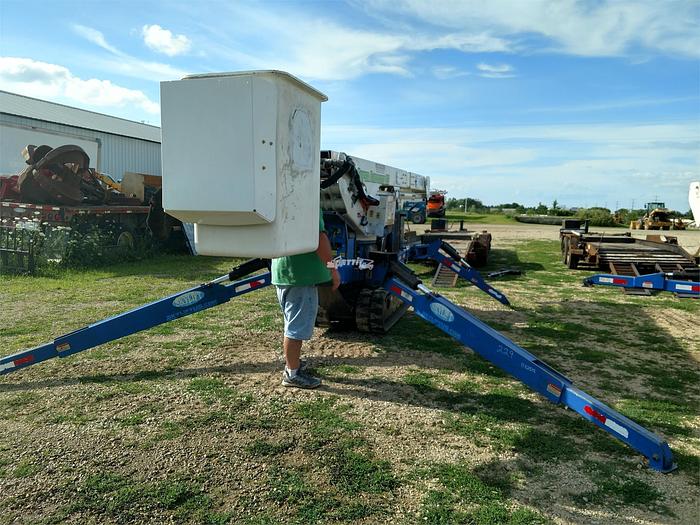 Used 2011 SKYLIFT/ VERSALIFT SUPER ARBORIST 53/VST521