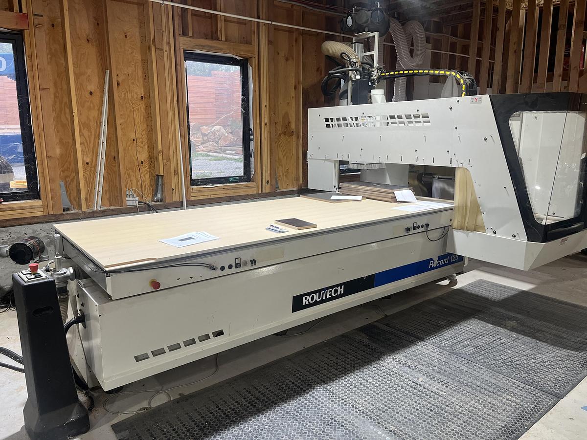 Used USED Routech Record 125 CNC Router