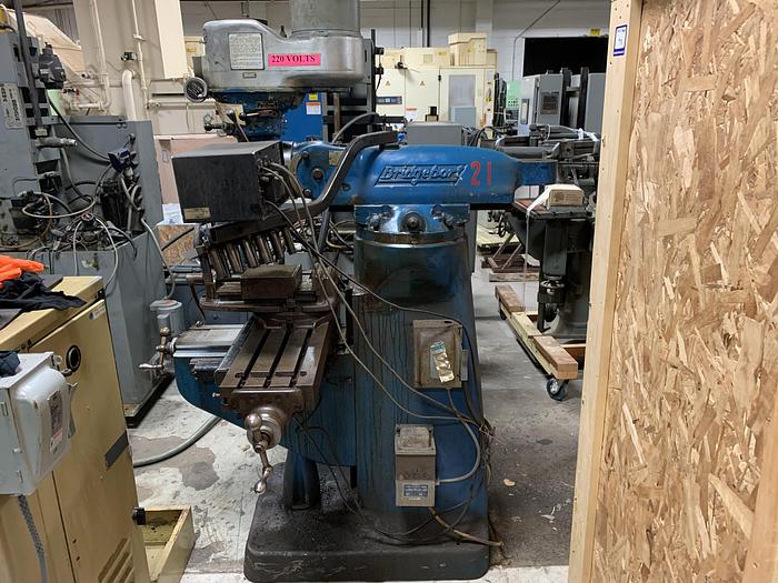 Used BRIDGEPORT SERIES I 2HP VERTICAL KNEE MILL VARIABLE SPEED SPINDLE