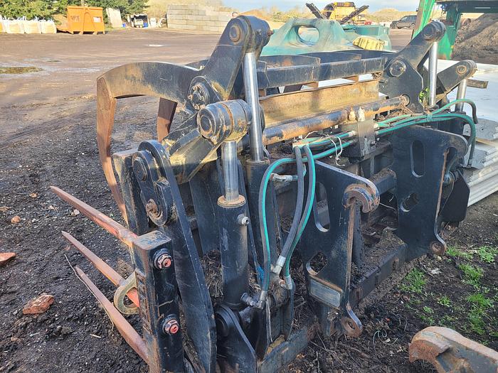 Used Ulrich Compost Grab