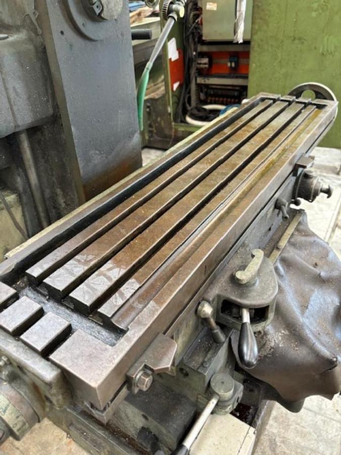 Usato Fresatrice Universale AREX Visualizzata