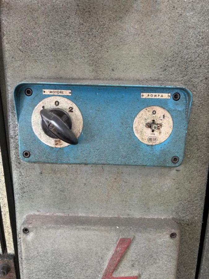 Usato Fresatrice Universale AREX Visualizzata