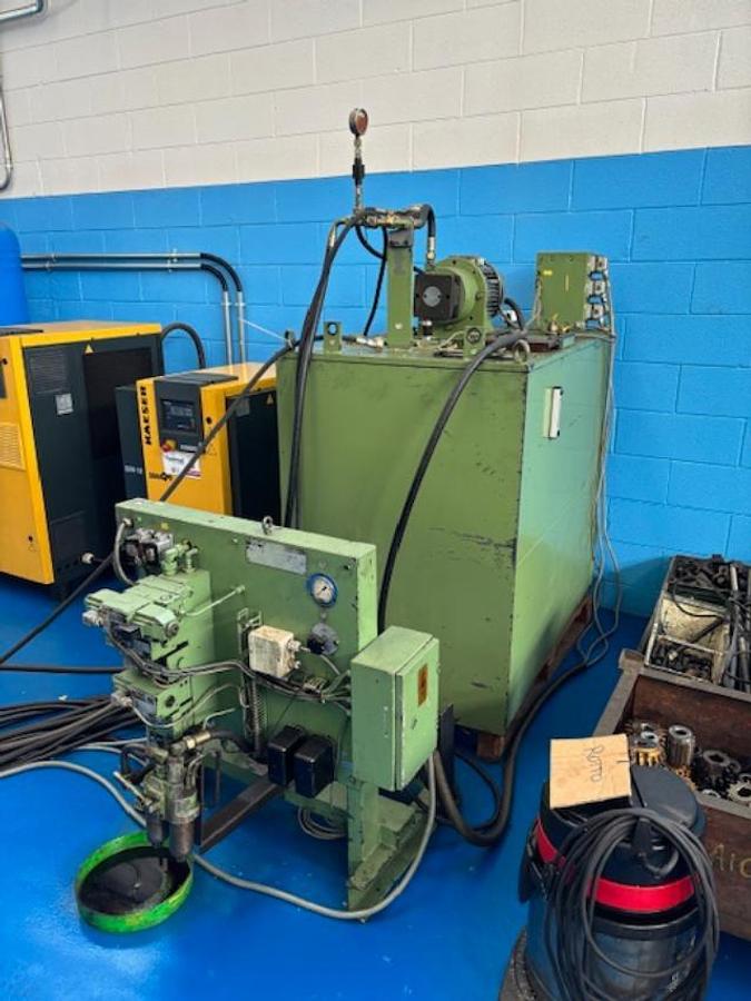 Usato Dentatrice a creatore PFAUTER P2001/3000