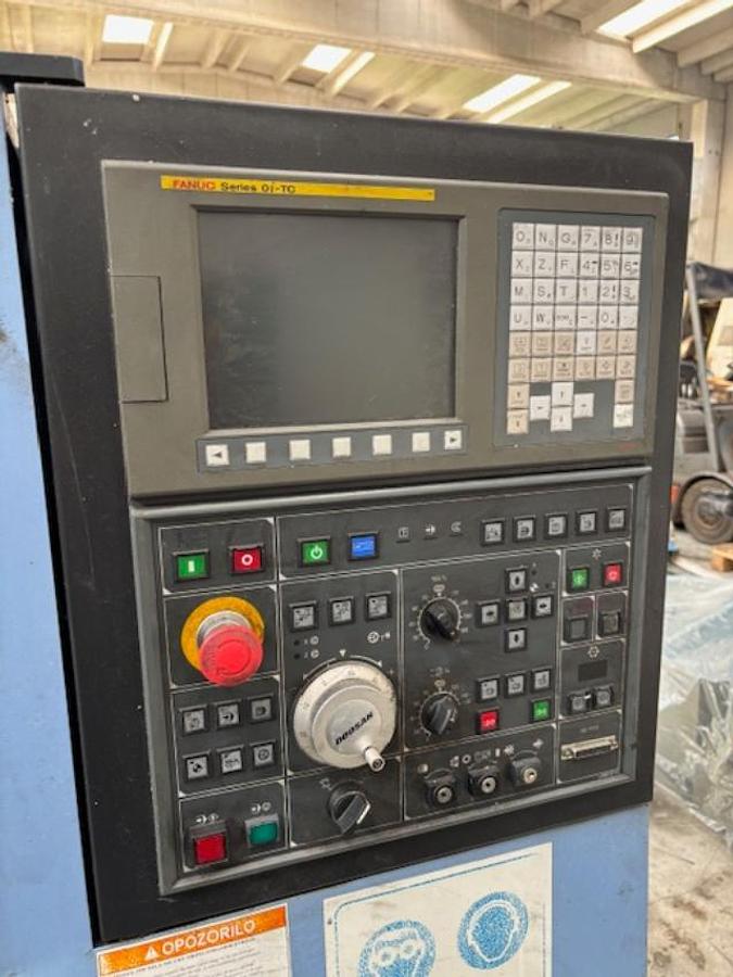 Usato TORNIO CNC 2 ASSI DOOSAN LYNX 220B