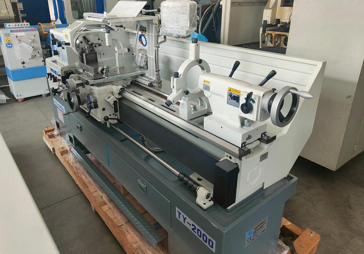 Usato TORNIO PARALLELO CON INVERTER mod. RIMEX 660 – 2000