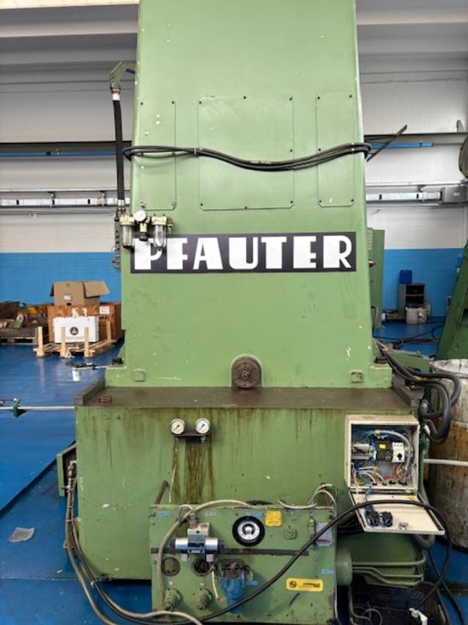 Usato Dentatrice a creatore PFAUTER P2001/3000