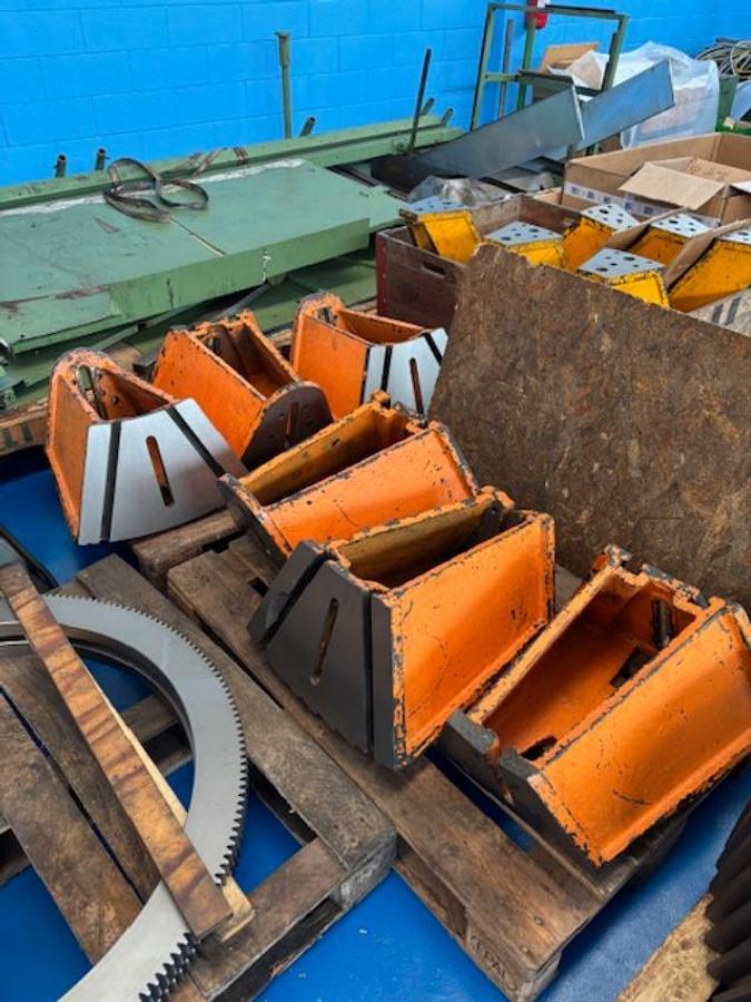 Usato Dentatrice a creatore PFAUTER P2001/3000