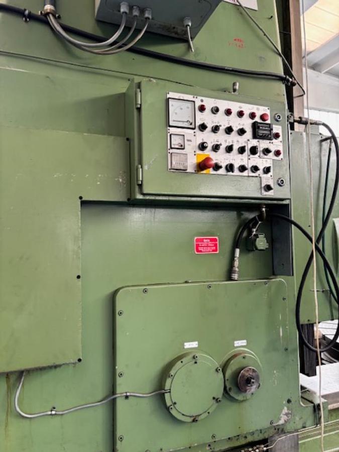 Usato Dentatrice a creatore PFAUTER P2001/3000