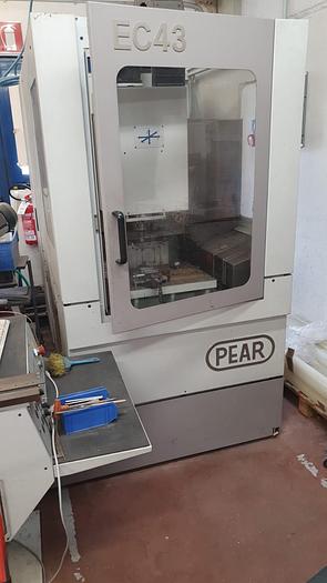 Used EC43 3-AXIS MACHINING CENTER