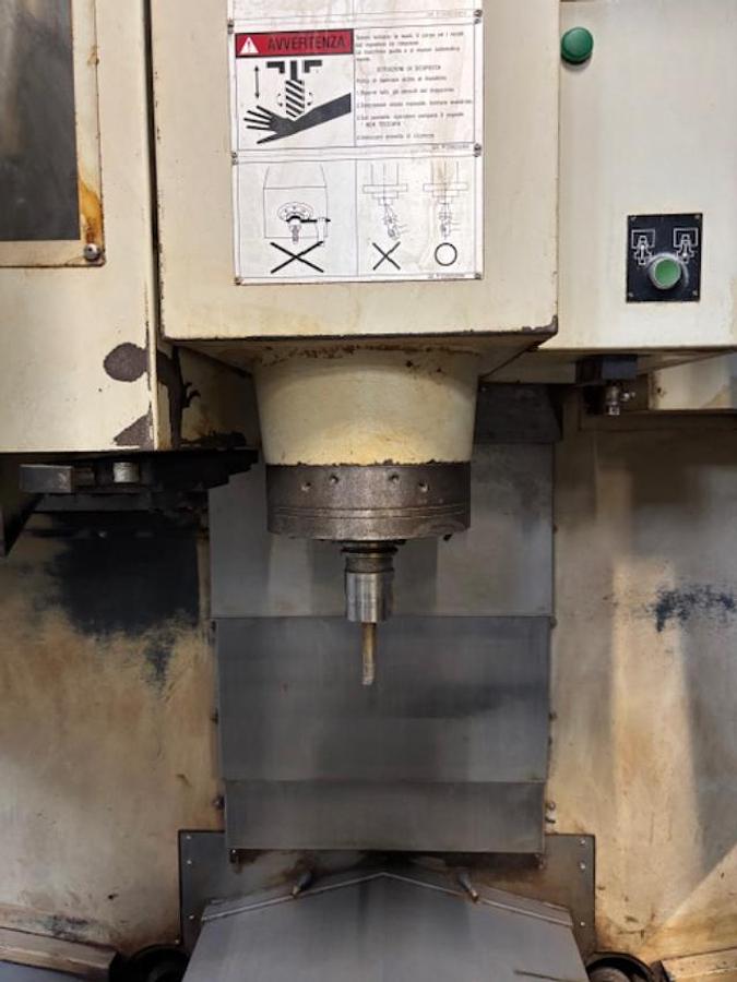 Usato CENTRO DI LAVORO VERTICALE QUASER MV154P CON 4 ASSE NIKKEI