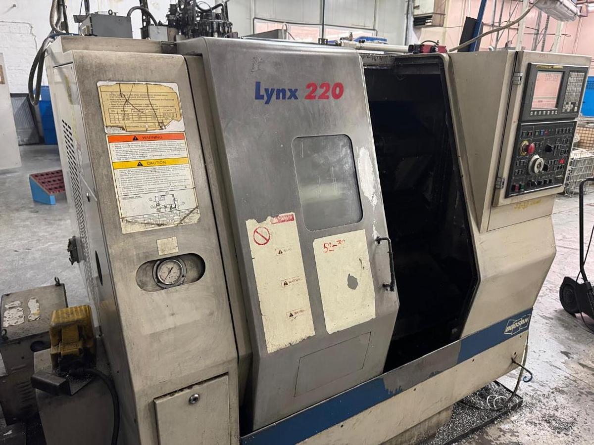 Usato TORNIO CNC 2 ASSI DOOSAN LYNX 220B
