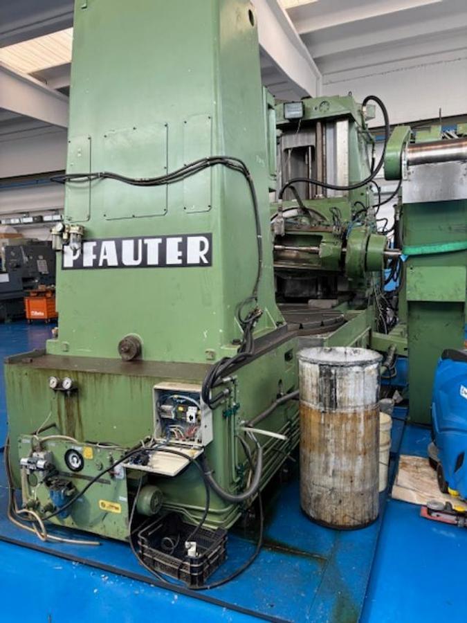 Usato Dentatrice a creatore PFAUTER P2001/3000