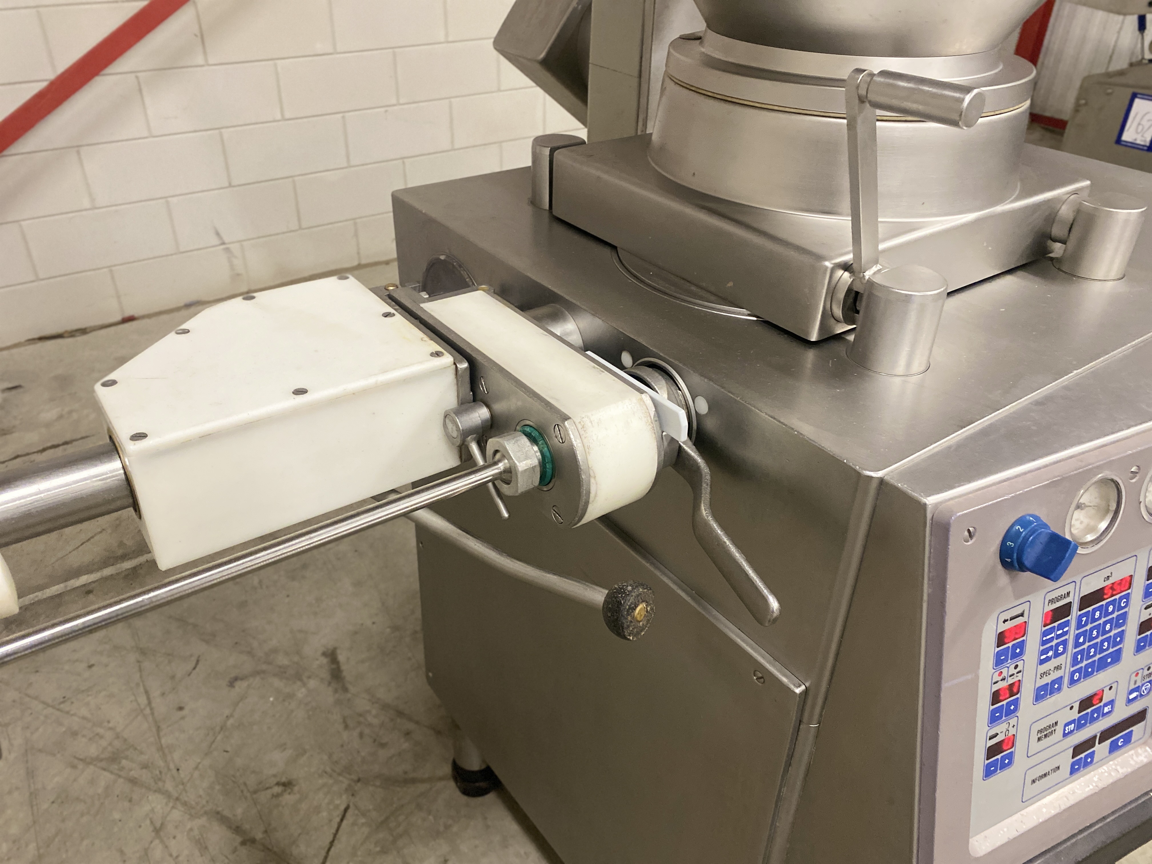 Used Handtmann VF200 vacuum filler