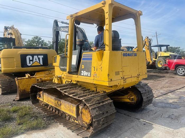 Used 2005 KOMATSU D39PX-21 DOZER