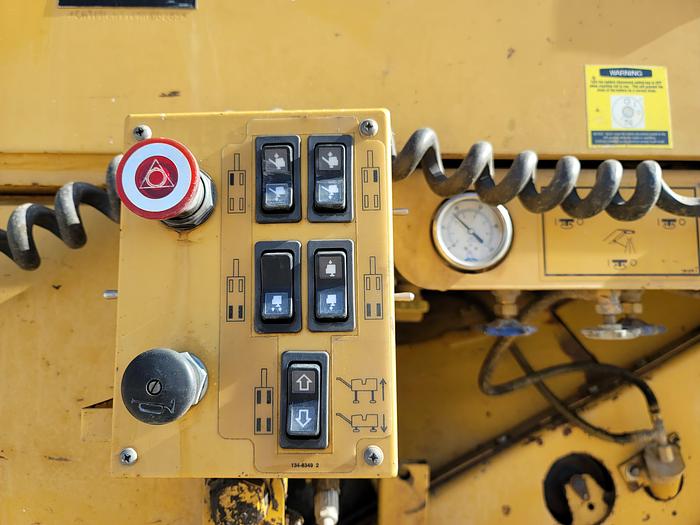 Used 2011 Caterpillar PM201