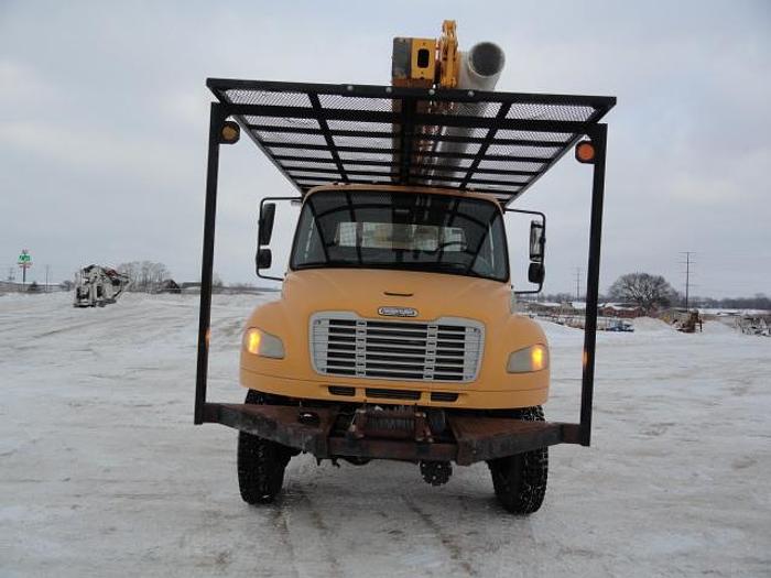 Used 2007 freightliner BUSINESS CLASS M2 106