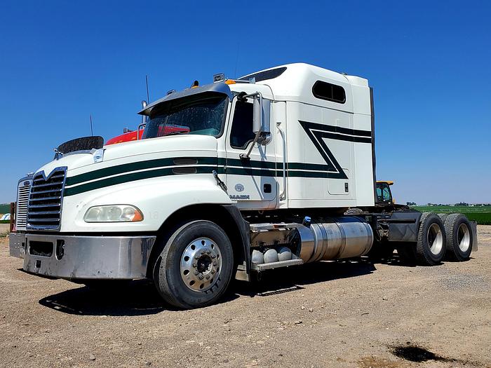 Used 2016 Mack CXU613 Truck w/ Sleeper