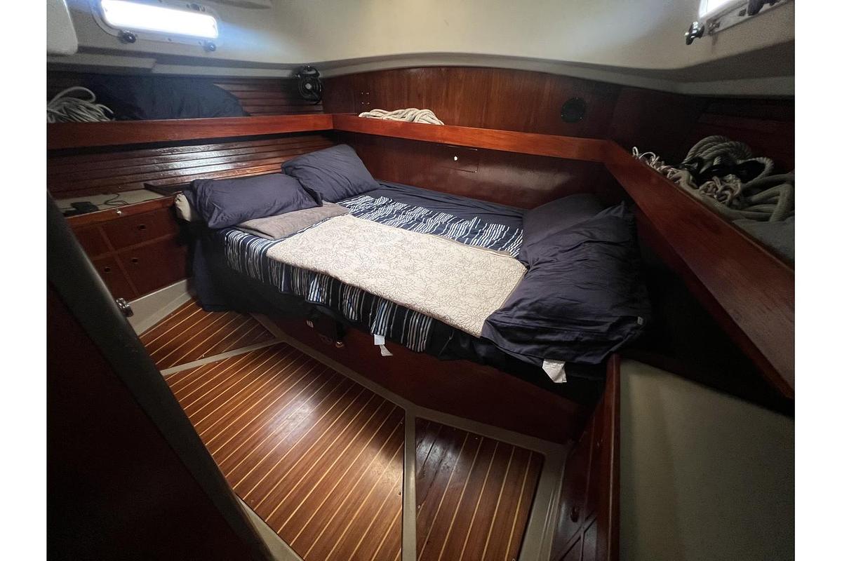 Used 1985 C&C Landfall 39