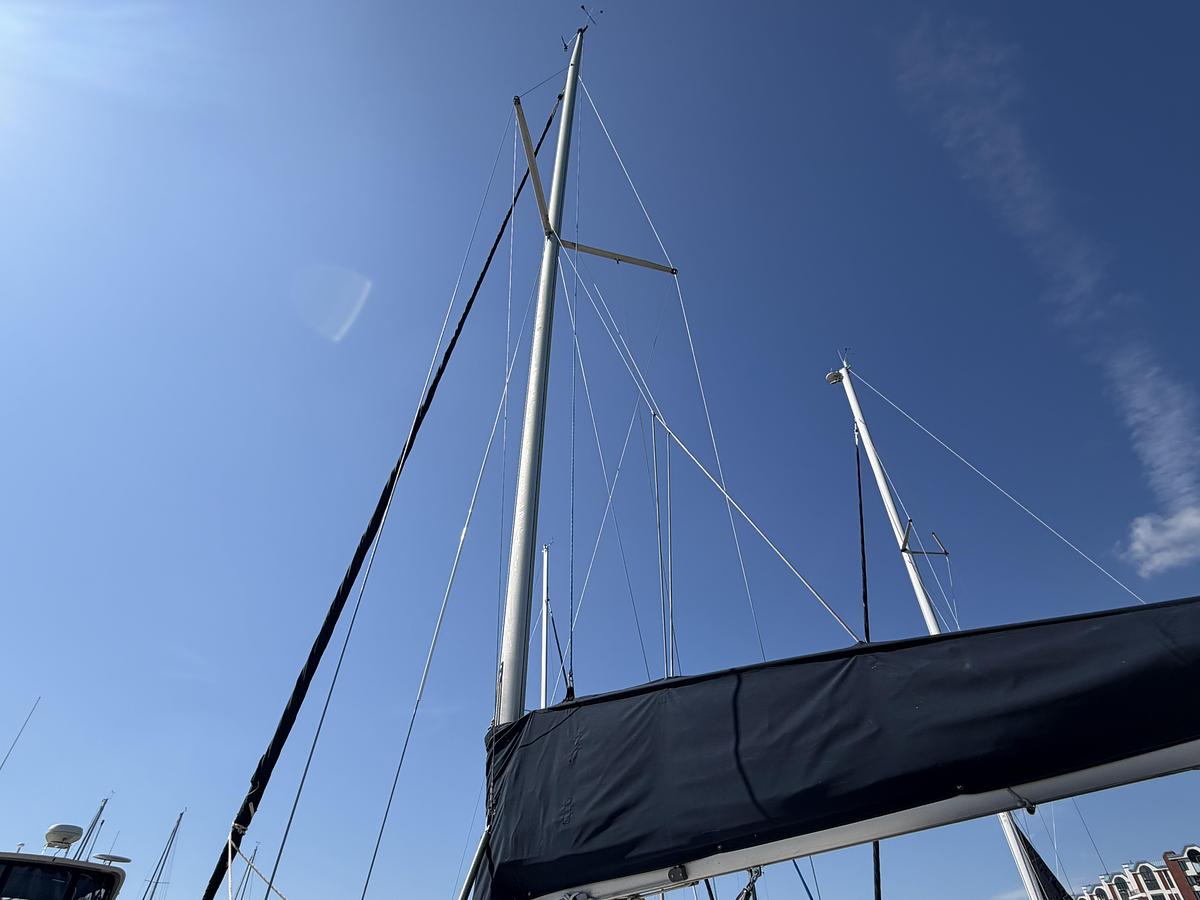 Used 1997 Hunter 310